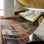 Privatsalatin Séjour chez l'habitant Ludrova
