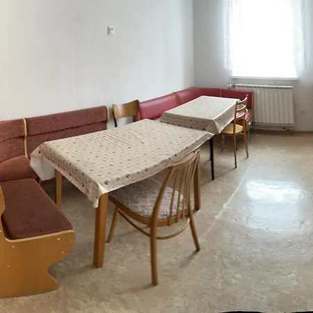 Privatsalatin *